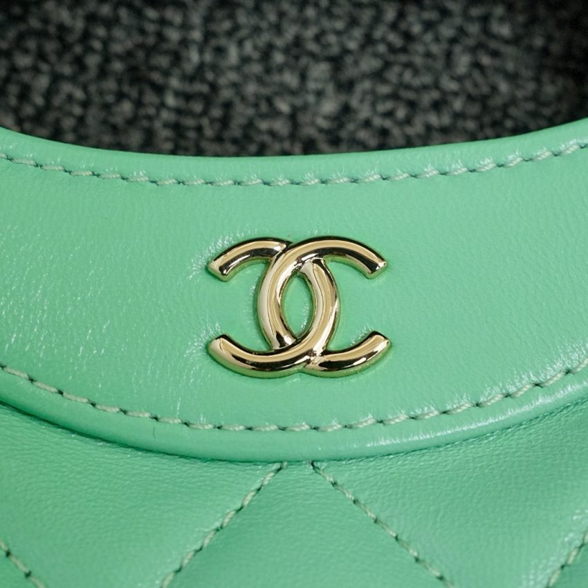 CHANEL 24s Mini Horizontal Green