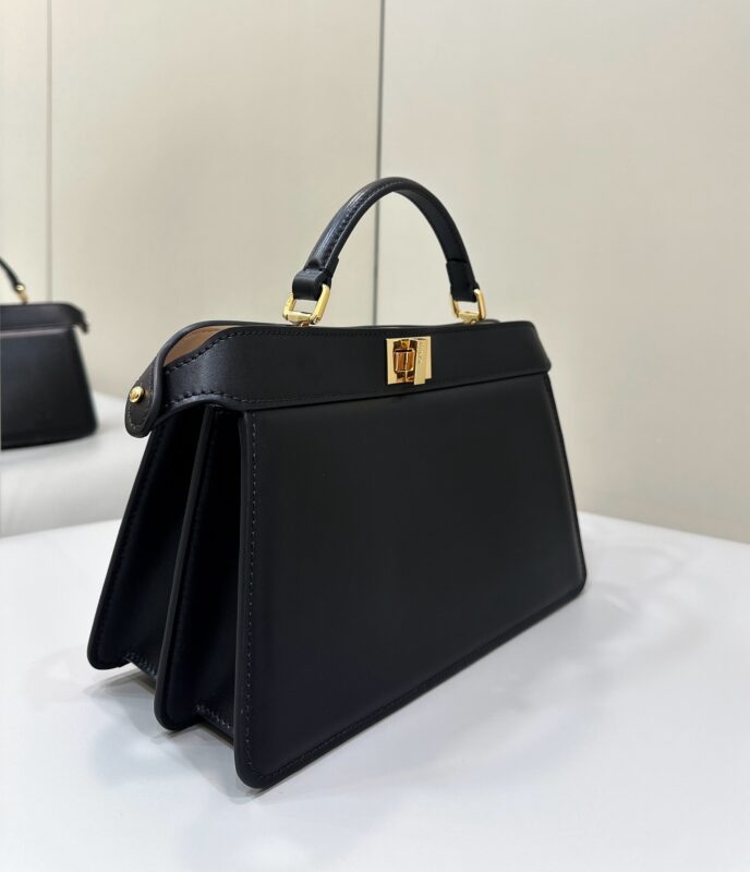 Replica Fendi Peekaboo Large Black