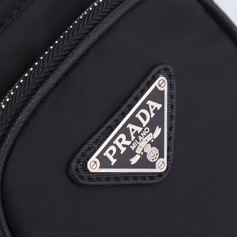 Prada Re Nylon Smartphone Case Black 18Cm 2Zh1552Dmif0002