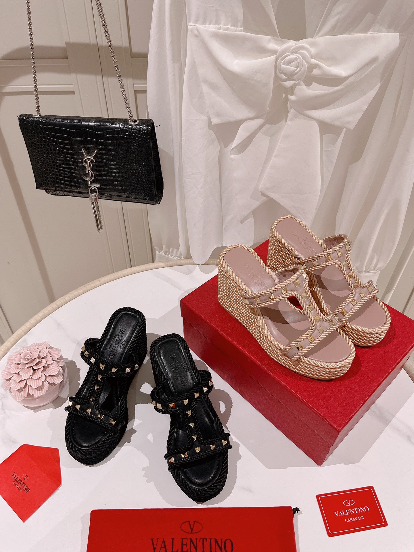 Valentino Rockstud Wedge In Black