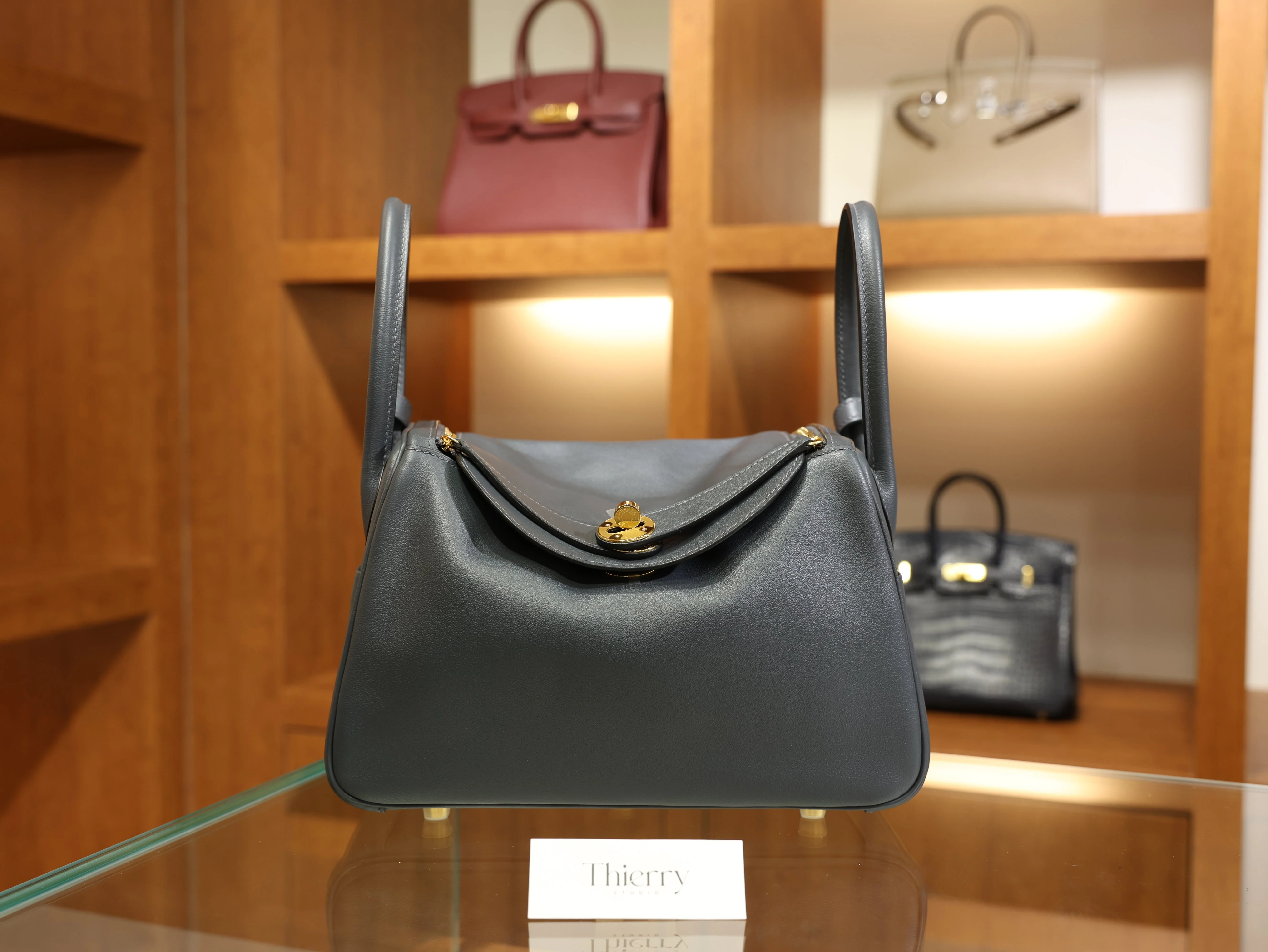 Lindy 26 swift gris misty & black GHW