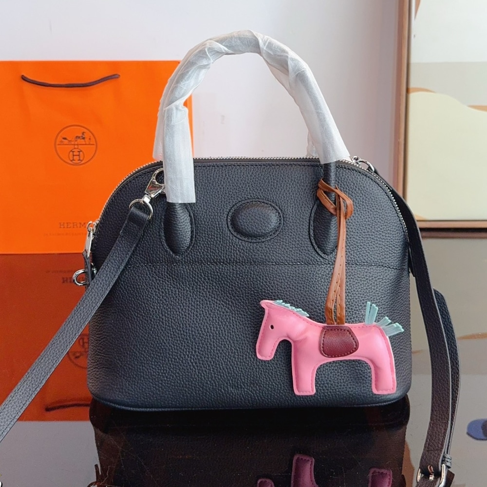 Hermes Bolide Taurillon Clemence Black 27Cm