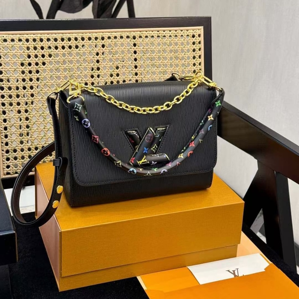 Louis Vuitton X Takashi Murakami Lv Twist MM Slim Bag Black 23cm M13243