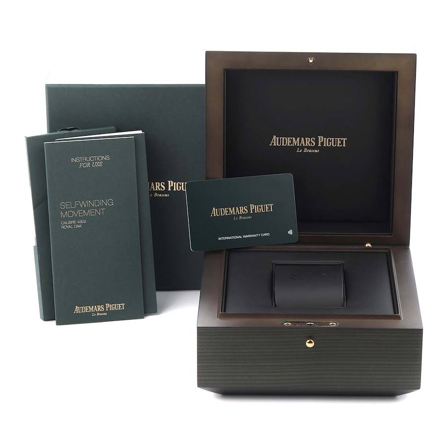 Audemars Piguet Royal Oak Blue Dial Steel Mens Watch 15500ST