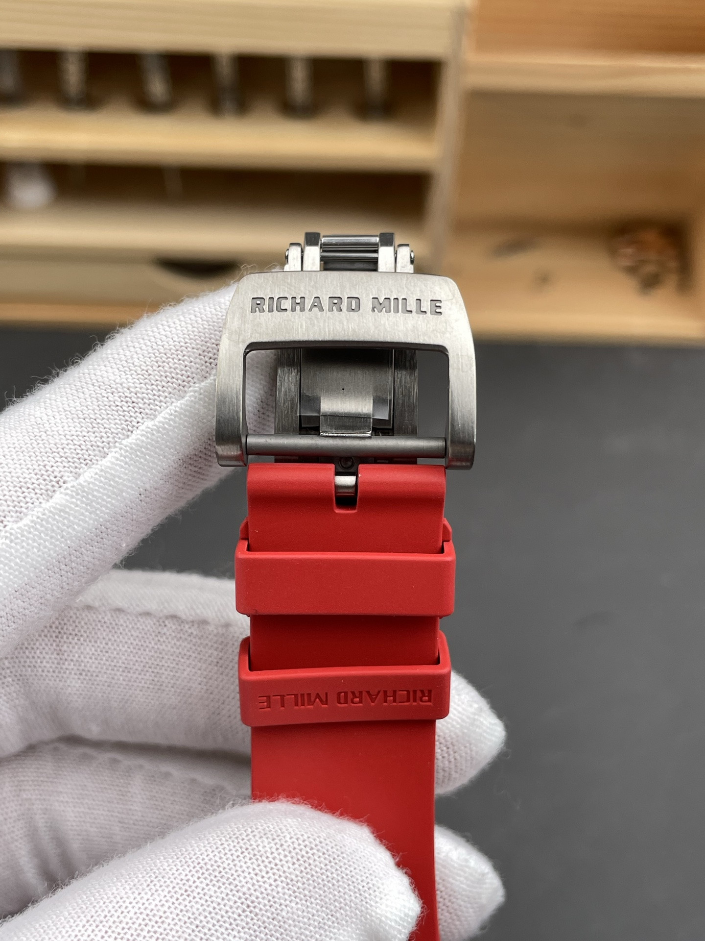 RM35-02 Carbon Fiber Red Bezel APS Factory