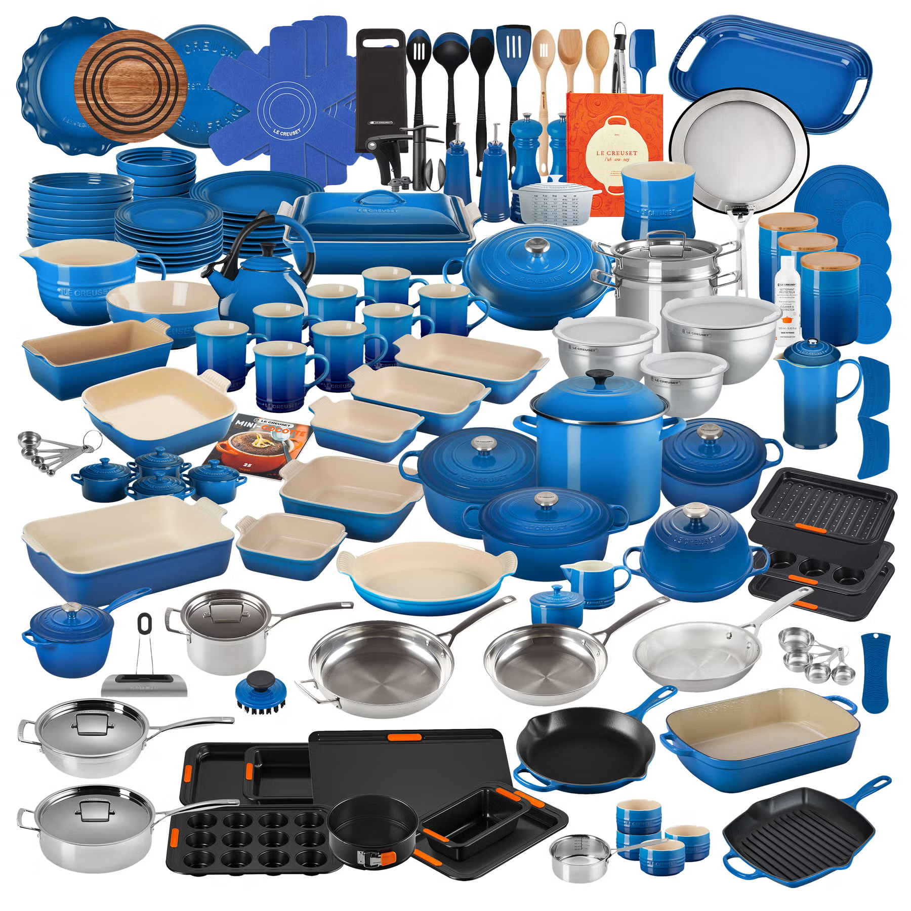 Le Creuset 166-piece Ultimate Cookware Set