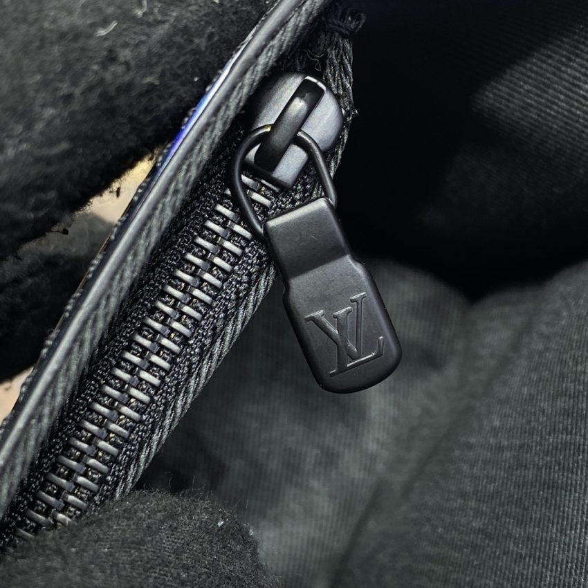 Replica Louis Vuitton Steamer Wearable Wallet II