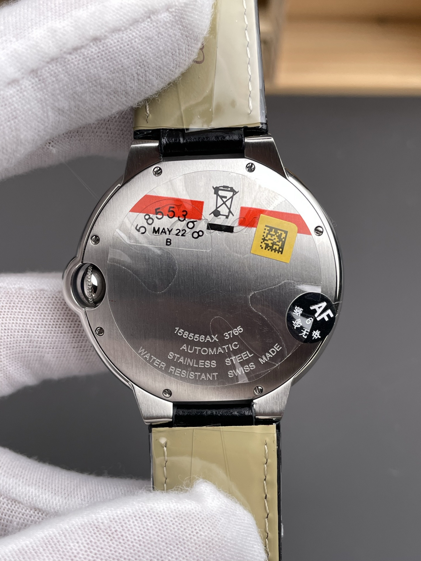 Ballon Bleu Double Row Diamond Bezel