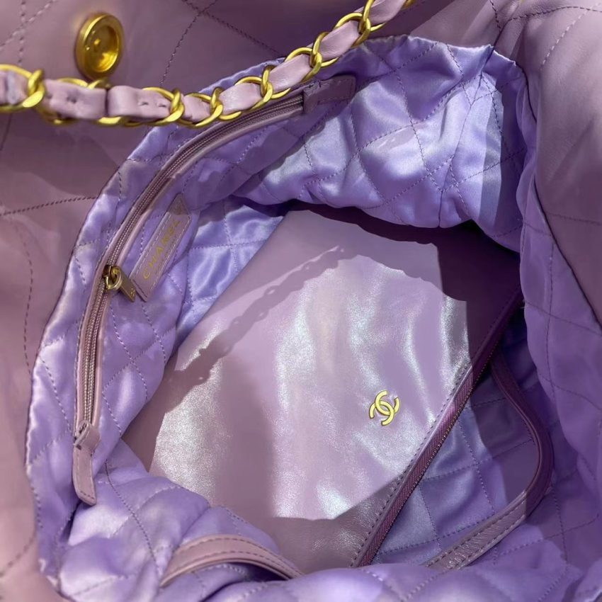 CHANEL 22 Small Handbag Purple