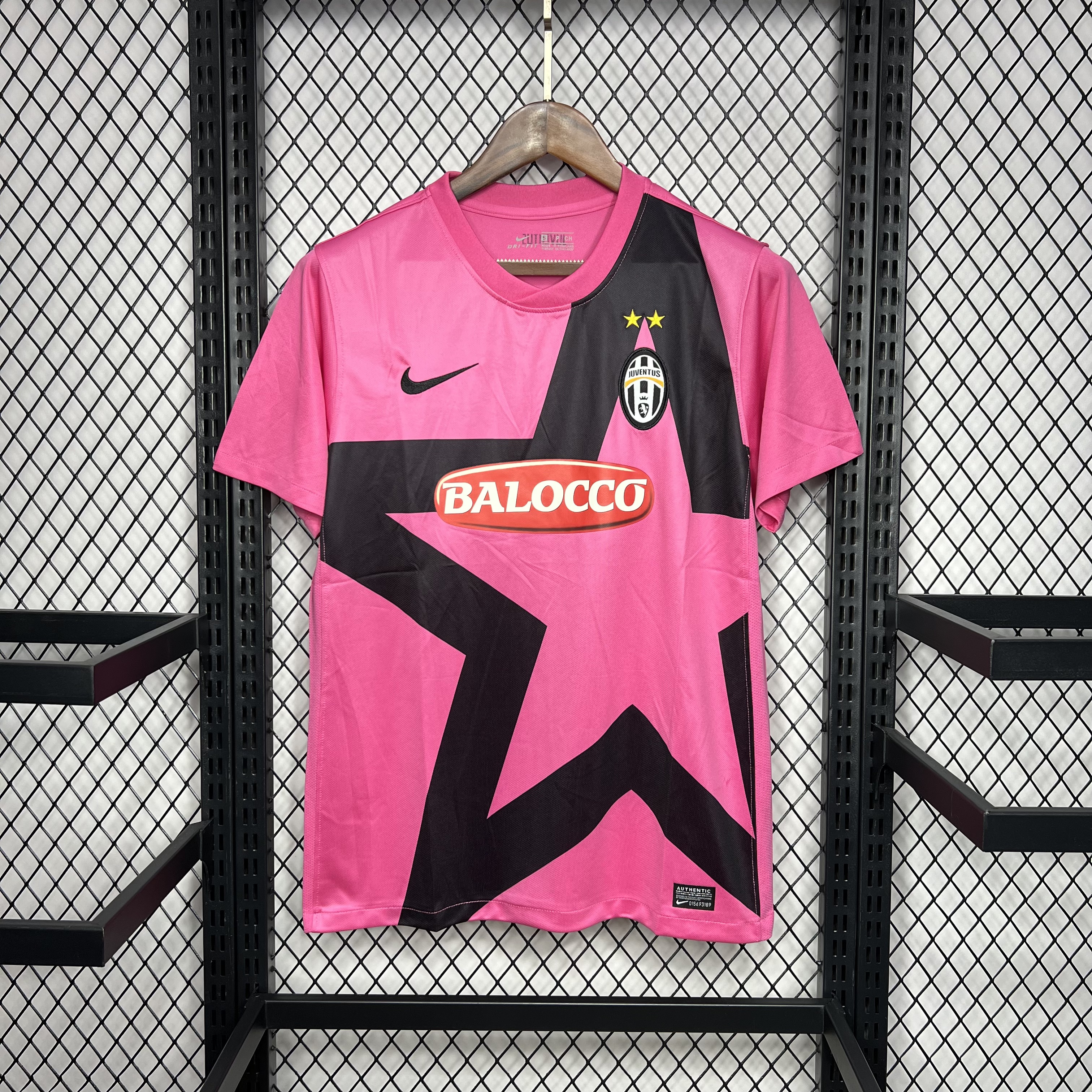 Retro Juventus 2011-12 Away Jersey