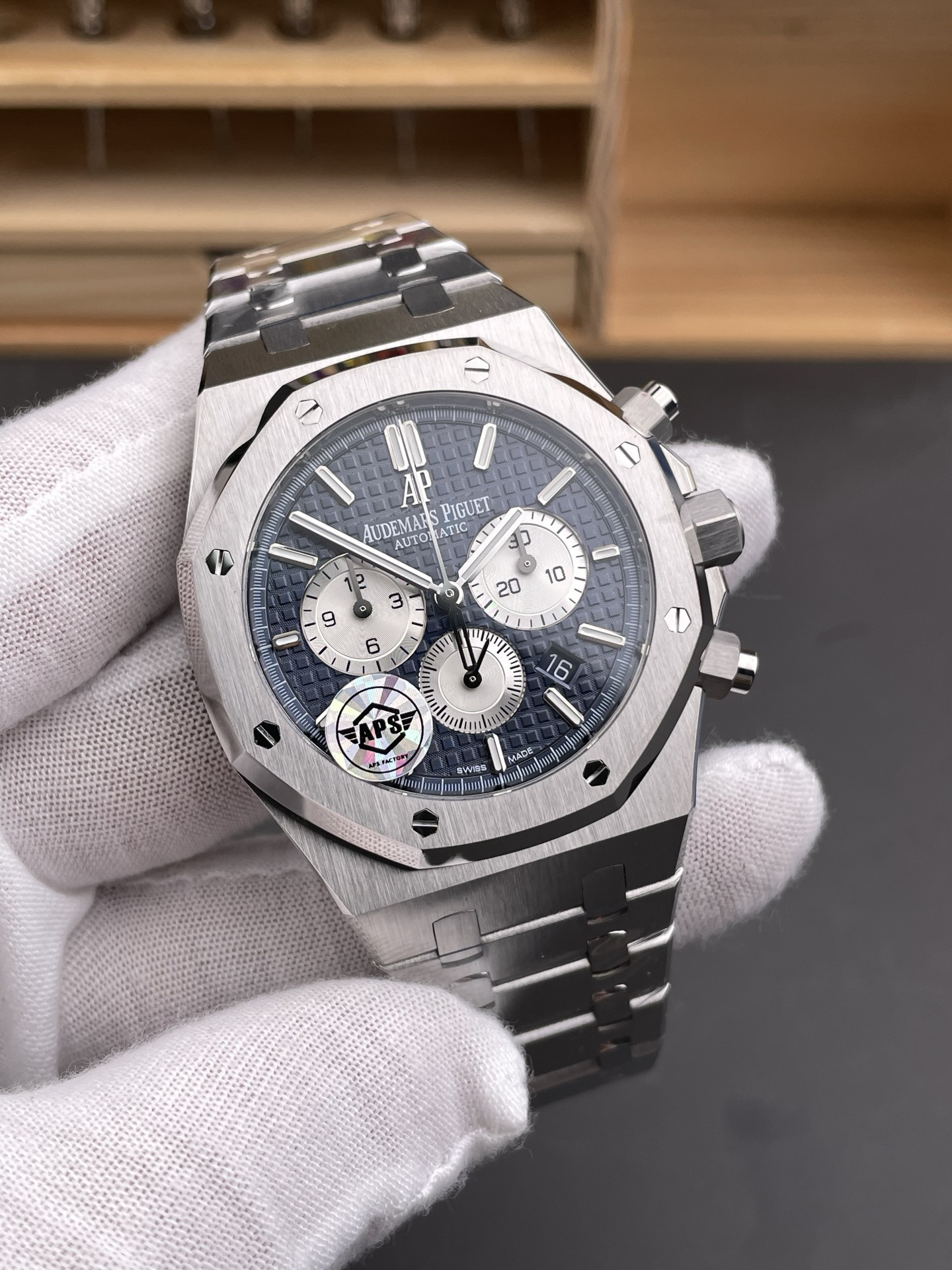 Royal Oak 26331 Blue Panda