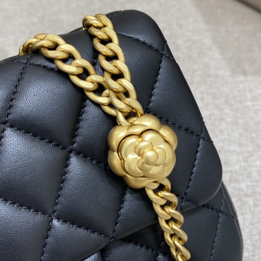 CHANEL Camellia Flap Black