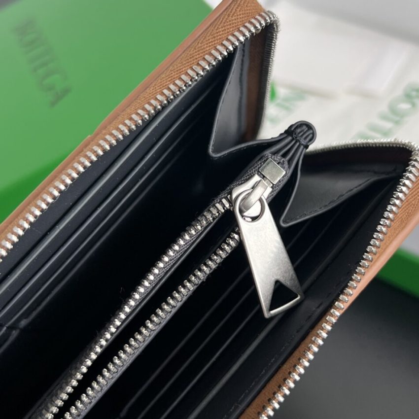 Replica Bottega Veneta Cassette Zip Wallet