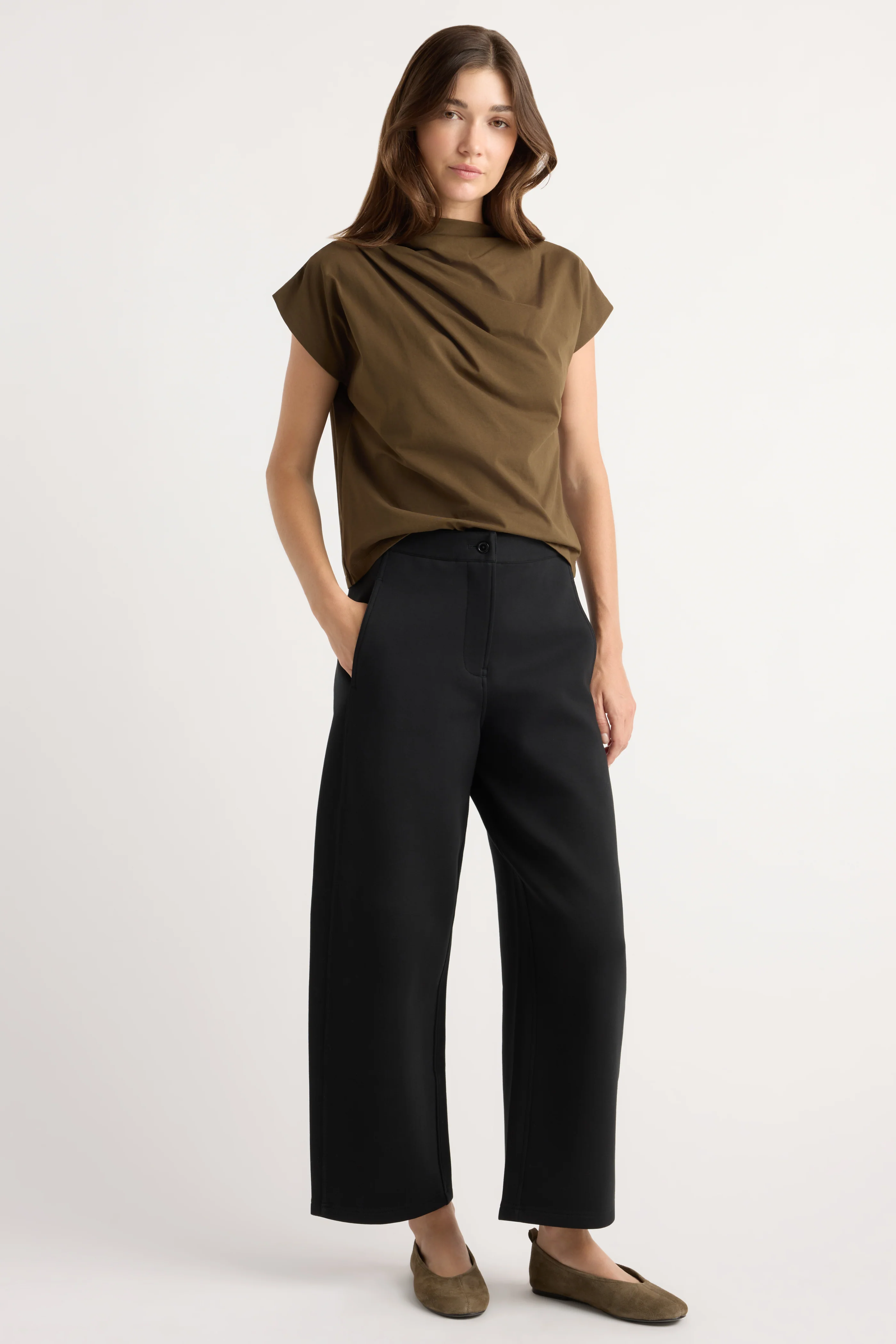 Chase Stretch-Waist Scuba Barrel-Leg Pant