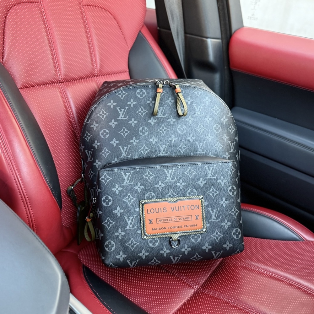 Louis Vuitton Discovery Backpack Monogram Black 37Cm