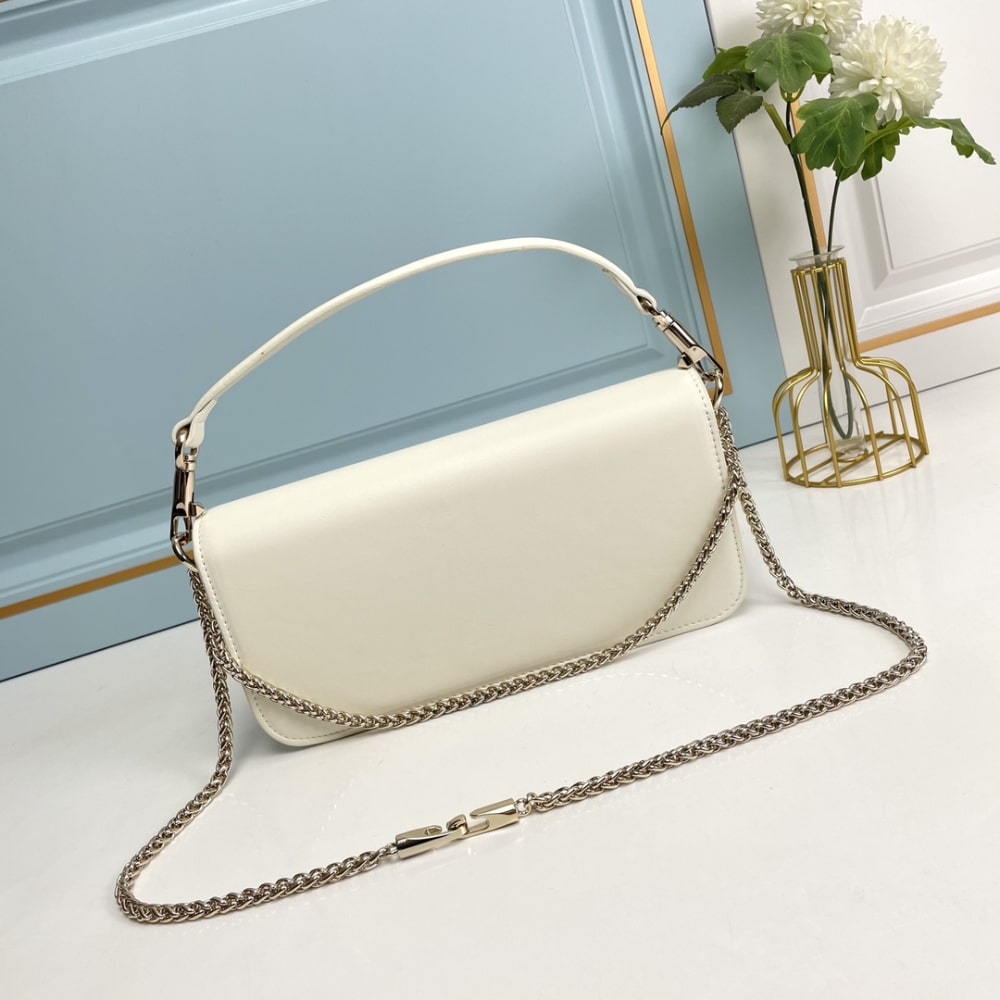 Valentino Garavani Locò Shoulder Bag In Ivory 27cm