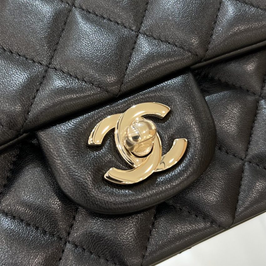 CHANEL Classic Flap 20cm Black