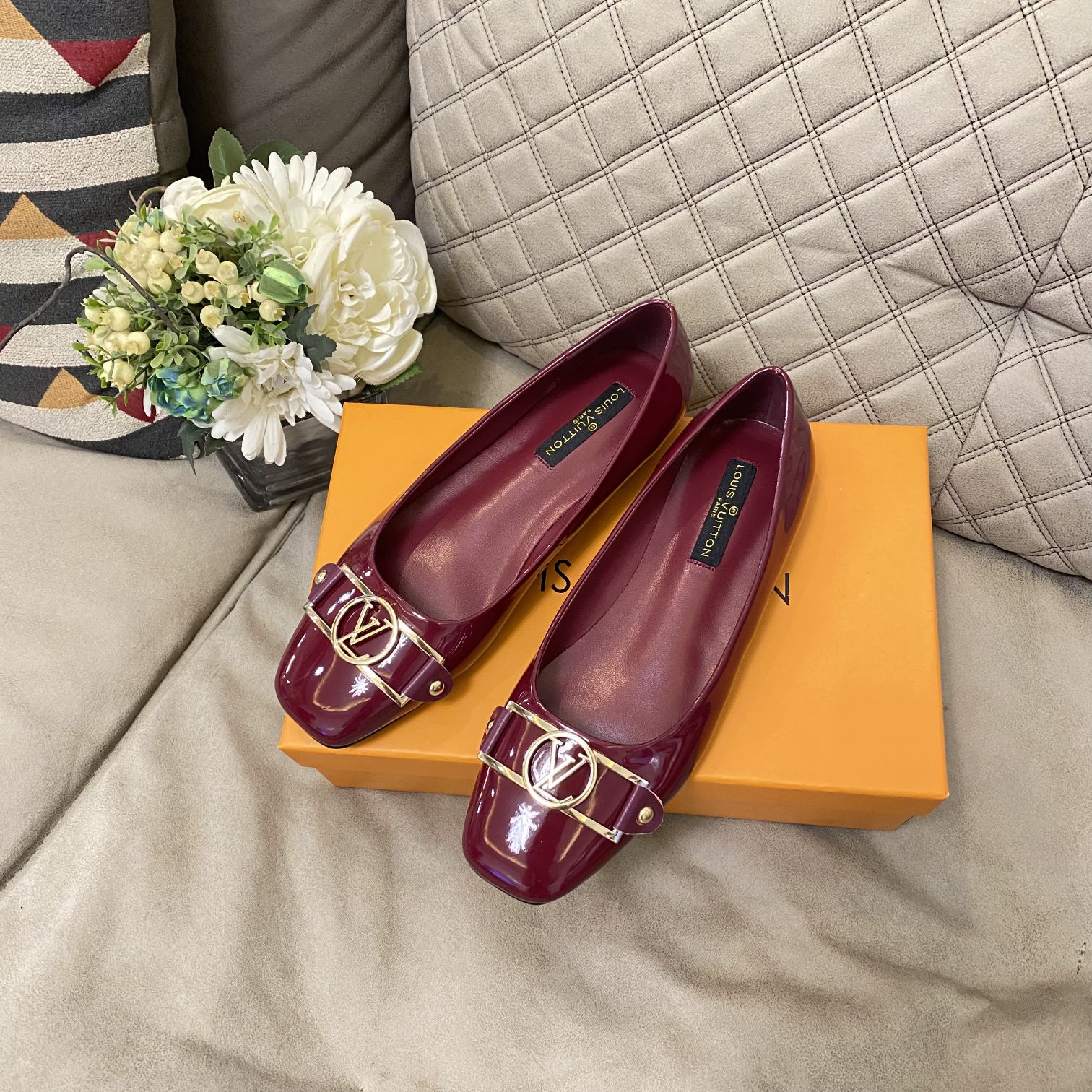 Louis Vuitton Signature Lv Logo Shiny Wine Red Ballerina