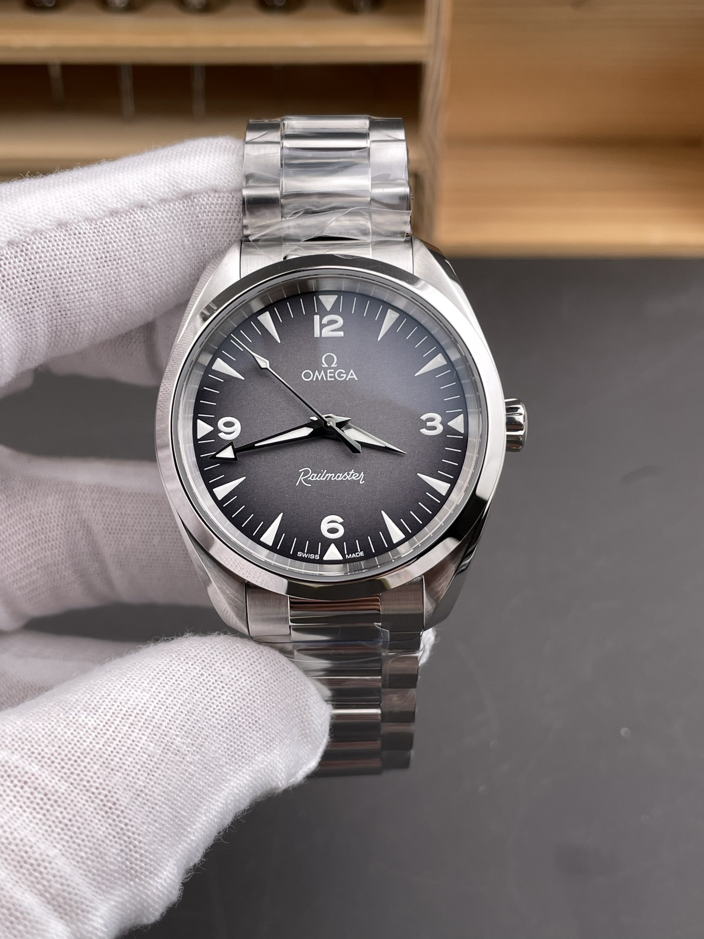 Railmaster Grey Dial Seamaster 150M