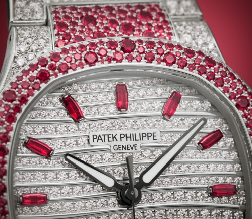 Patek Philippe Patek Philippe Nautilus Haute Joaillerie 35mm Reference : 7118/1452G-001