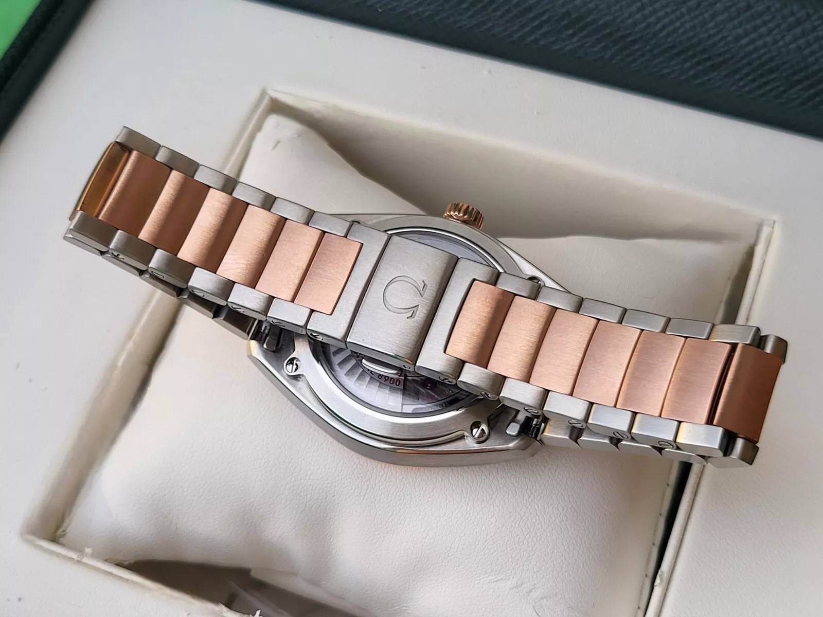 Omega Constellation Globemaster Co-Axial Master Chronometer