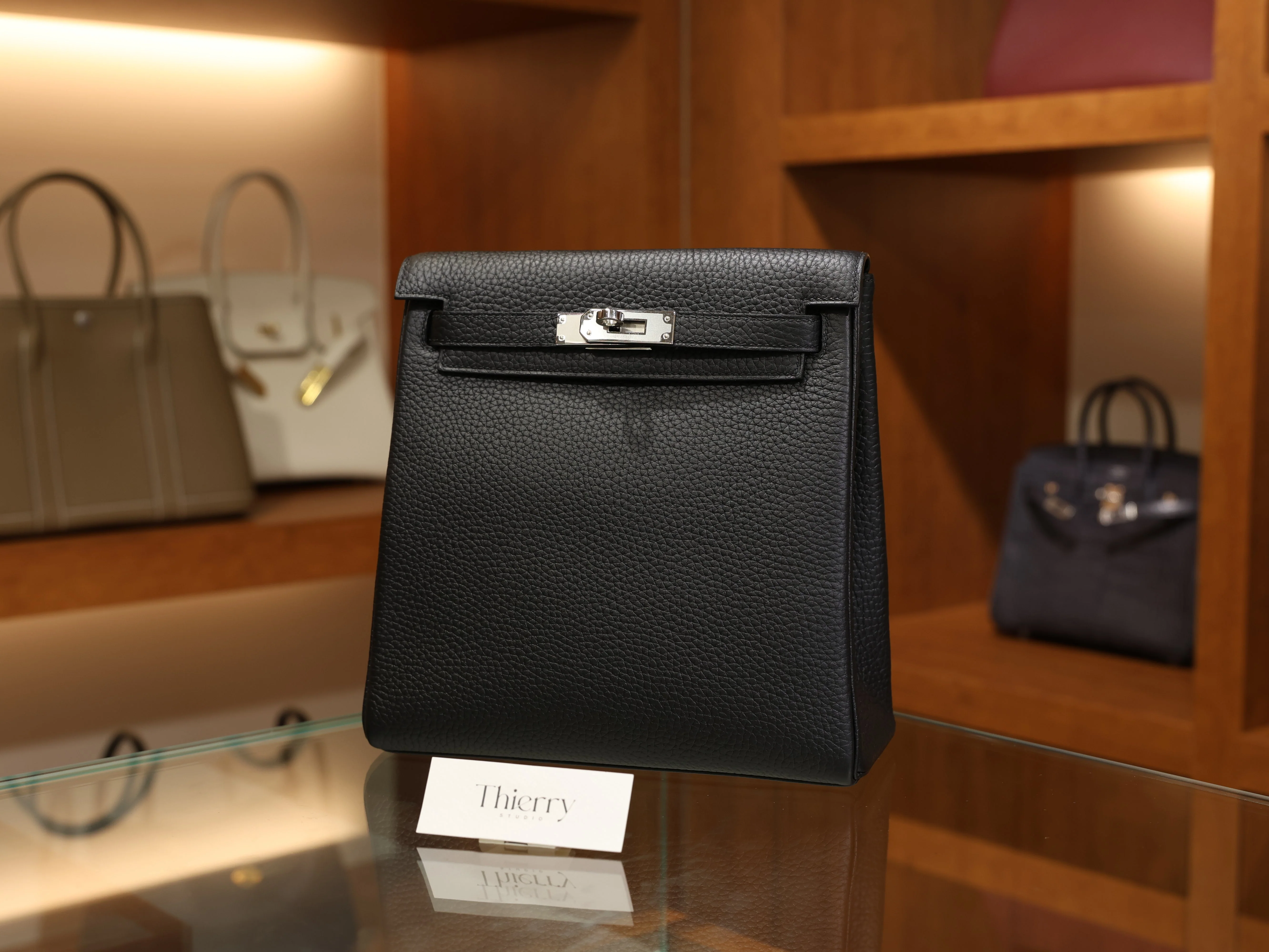 Kelly Ado PM clemence black PHW