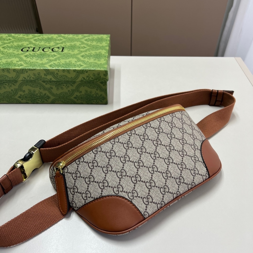 Gucci GG Emblem Small Belt Bag Beige And Dark Brown 23Cm ‎821165 FAEEC 9786