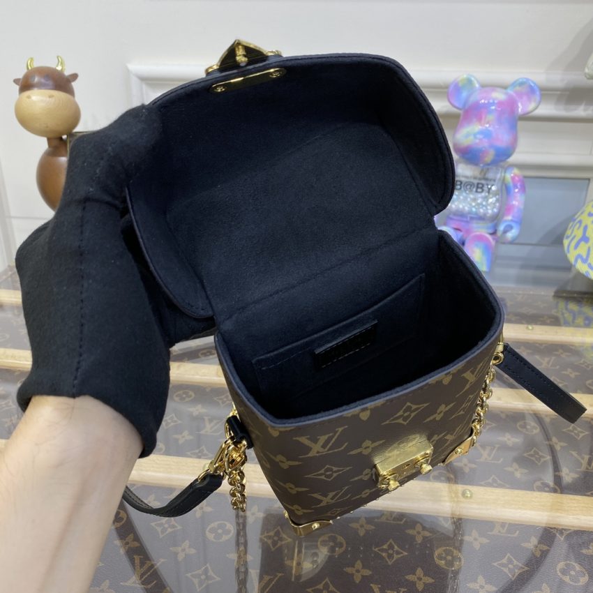 Replica Louis Vuitton Camera Box Brown