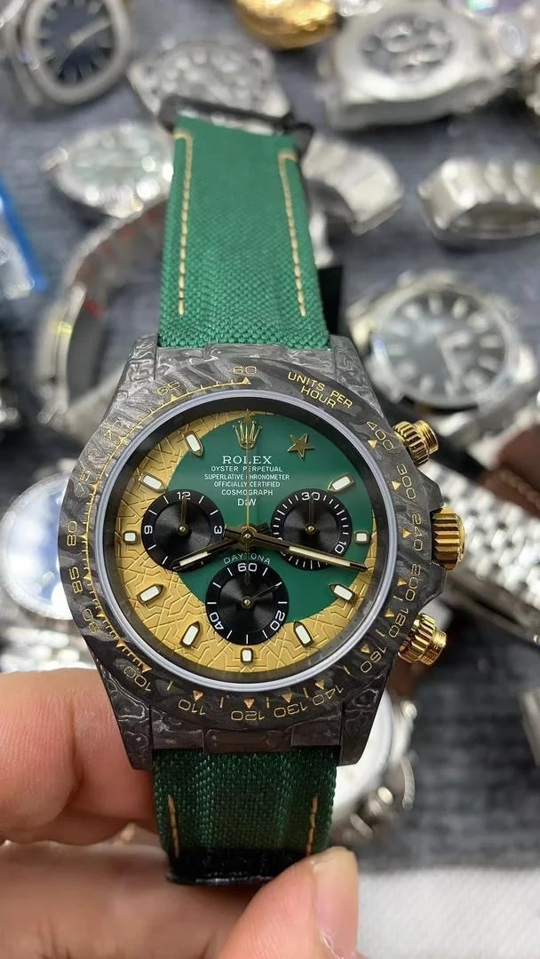 Daytona DIW Carbon Case and Bezel DIWF Edition Green