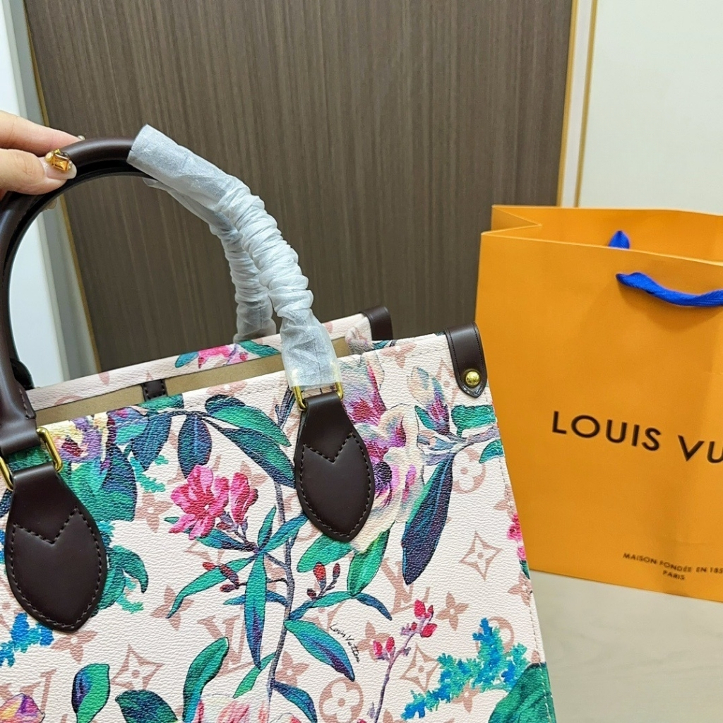 Louis Vuitton Onthego MM Monogram Canvas Dune 32cm