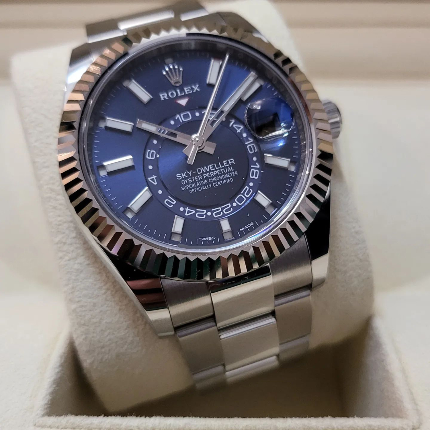 Rolex Sky-Dweller Blue Dial White Gold Bezel Steel Band Men's Watch M326934-0003 Unworn