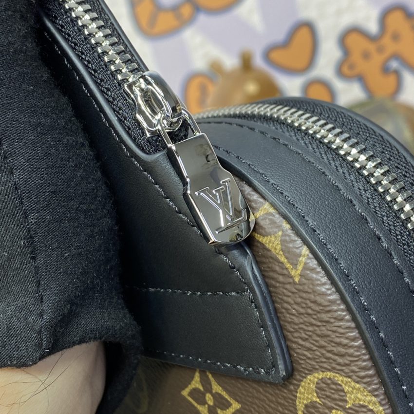 Replica Louis Vuitton Avenue Slingbag Brown