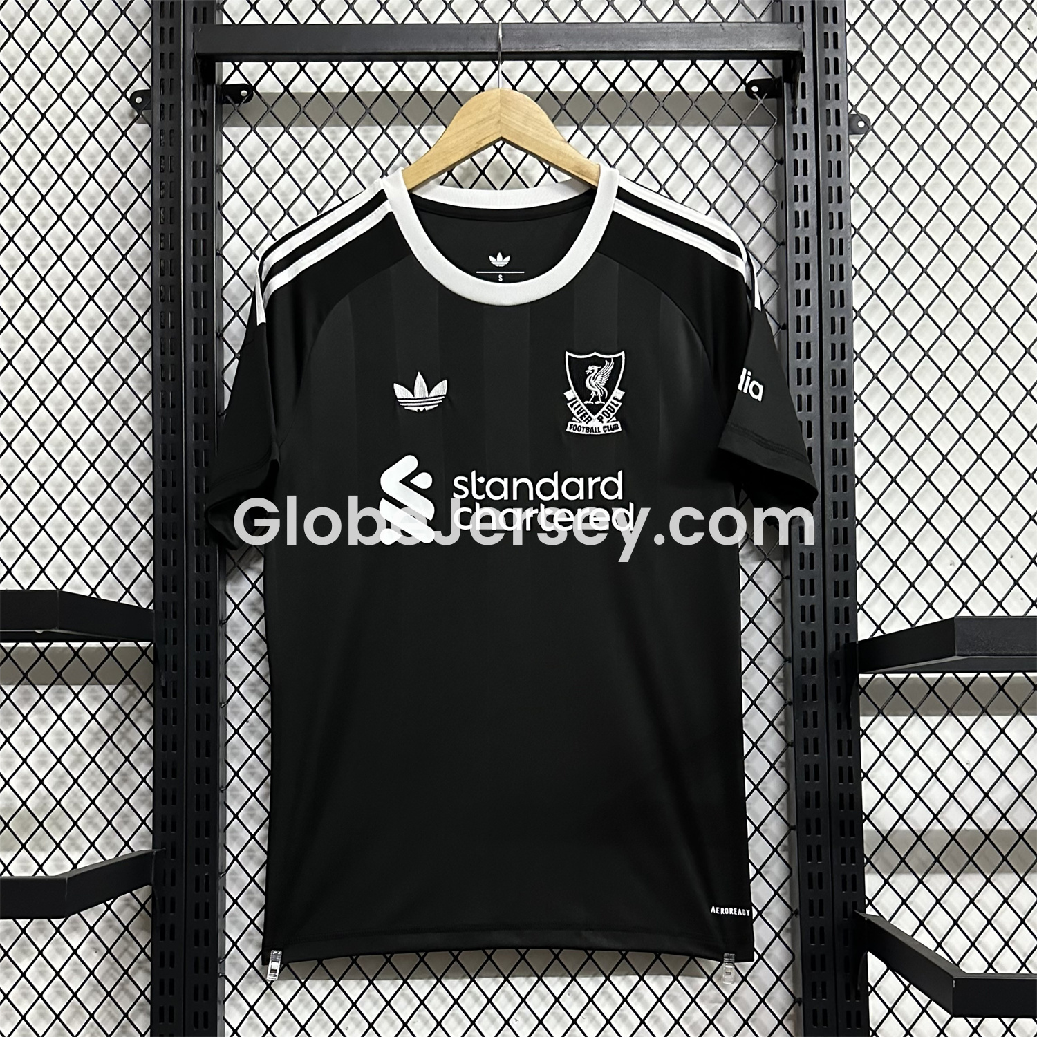 Liver.pool 25-26 Black Trefoil Goalkeeper Jersey - Fans Version