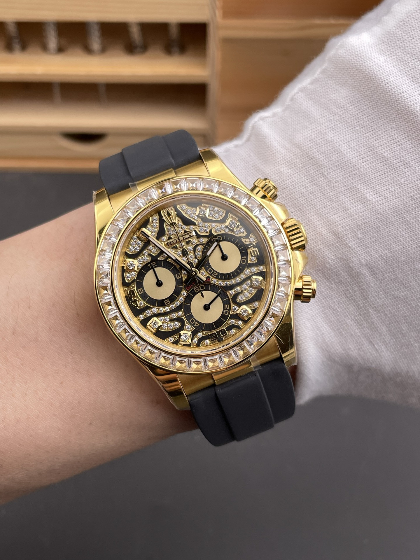 Gold Tiger Daytona