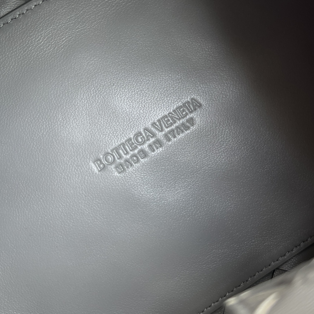 Replica Bottega Veneta Parachute Small