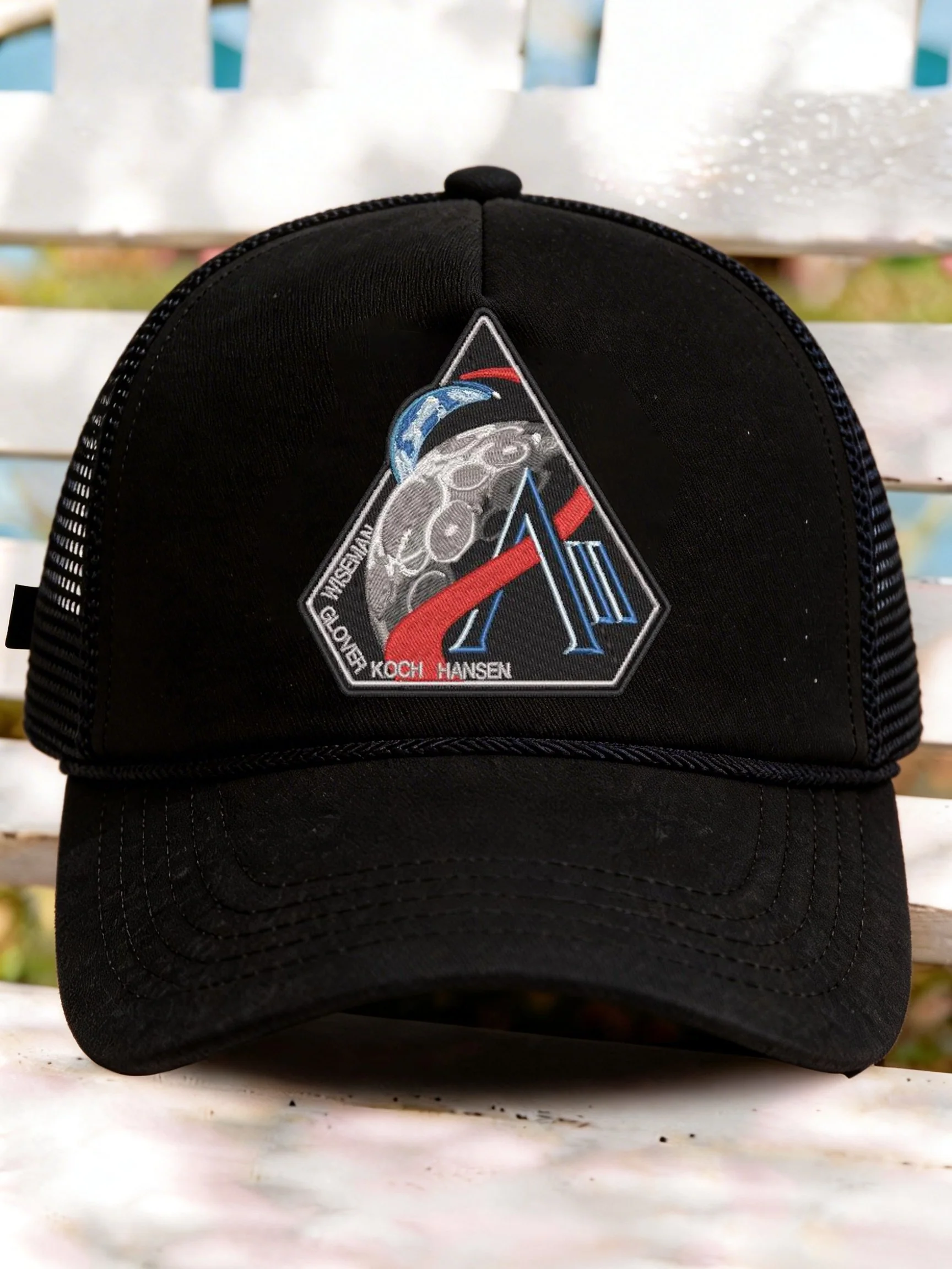 Unisex Artemis II Space Mission Classic Cap