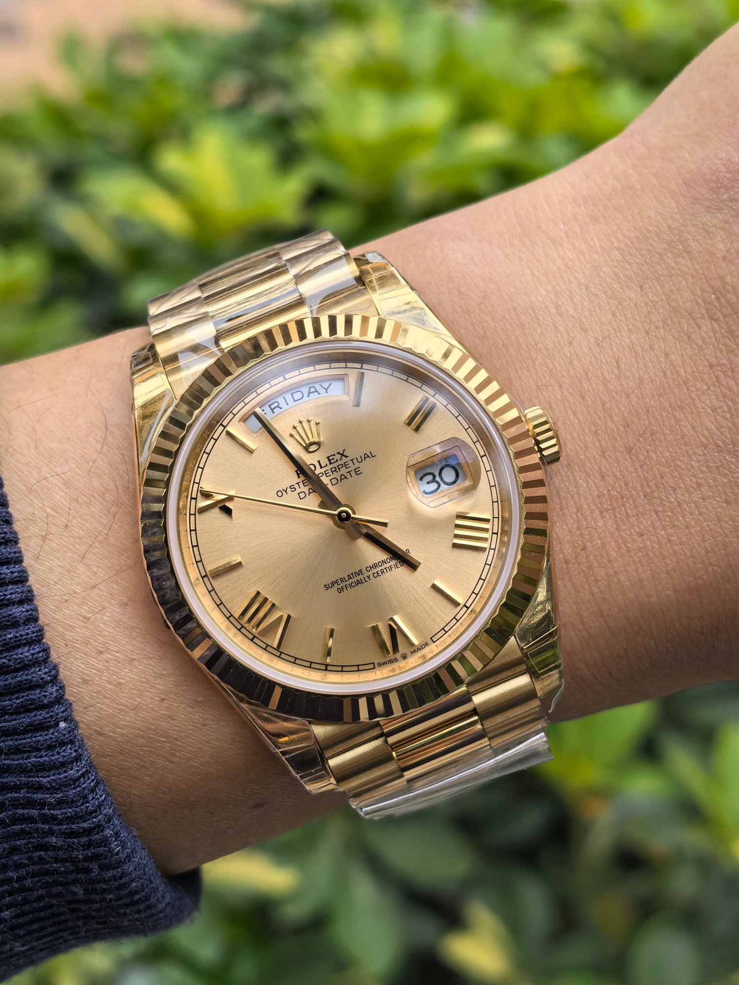 CC Rolex Day-Date 228238 Champagne Roman Dial Fluted Bezel 40mm Mens Replica Watch