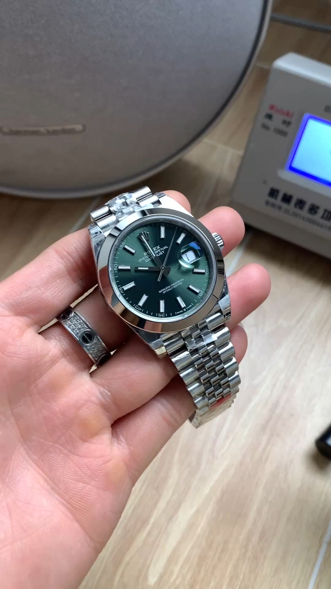 Rolex DateJust 41mm m126300 0020 Oystersteel Jubilee Mint Green Dial