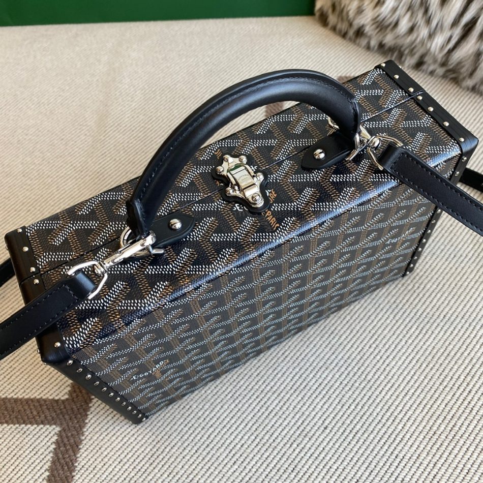 Goyard Grand Hotel Trunk — Premium Luggage Dupe