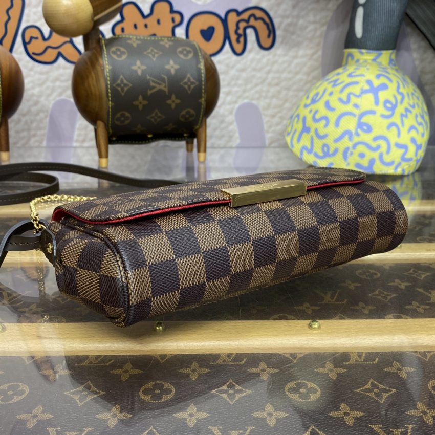 Replica Louis Vuitton Favorite Brown Grid