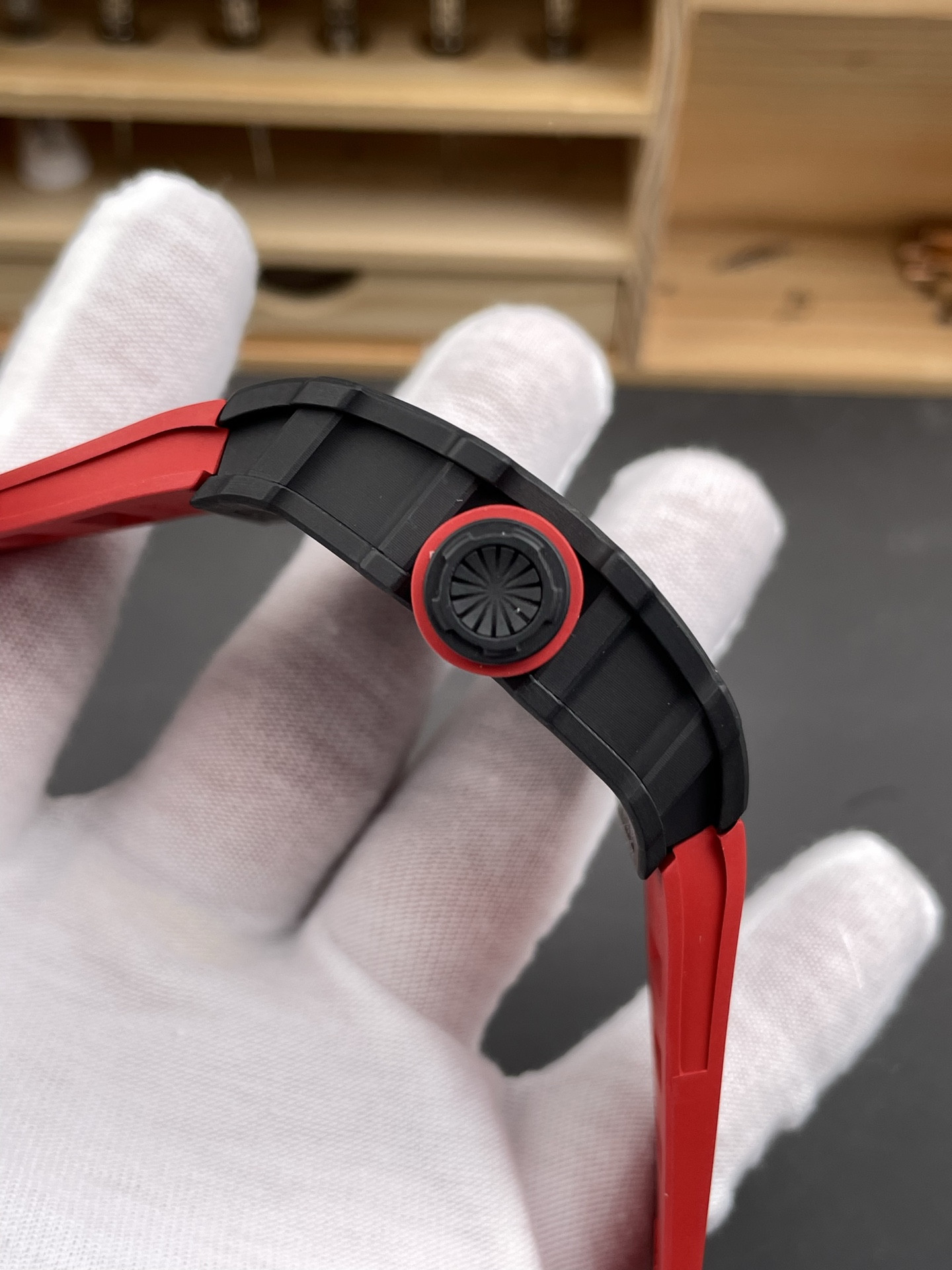 RM35-02 Carbon Fiber Red Bezel APS Factory