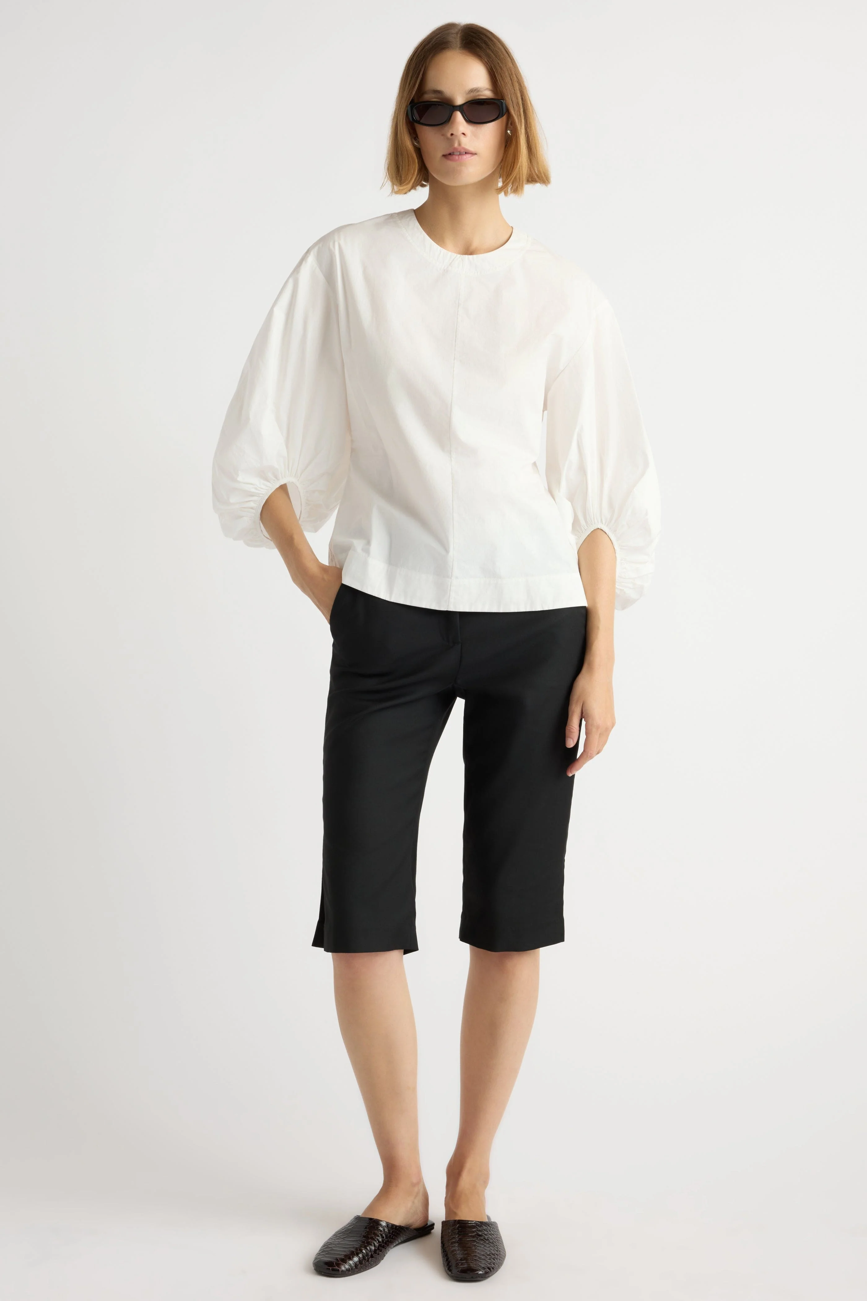 Lexi Tailored Capri Pant