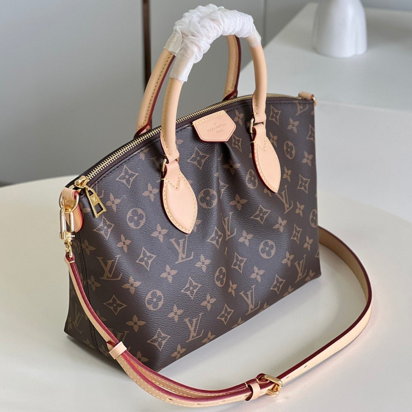 Louis Vuitton Boétie PM Monogram Canvas 25Cm M45986