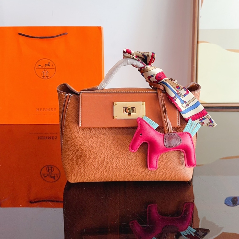 Hermès Kelly 24/24 Gold Hardware Evercolor Gold 21Cm