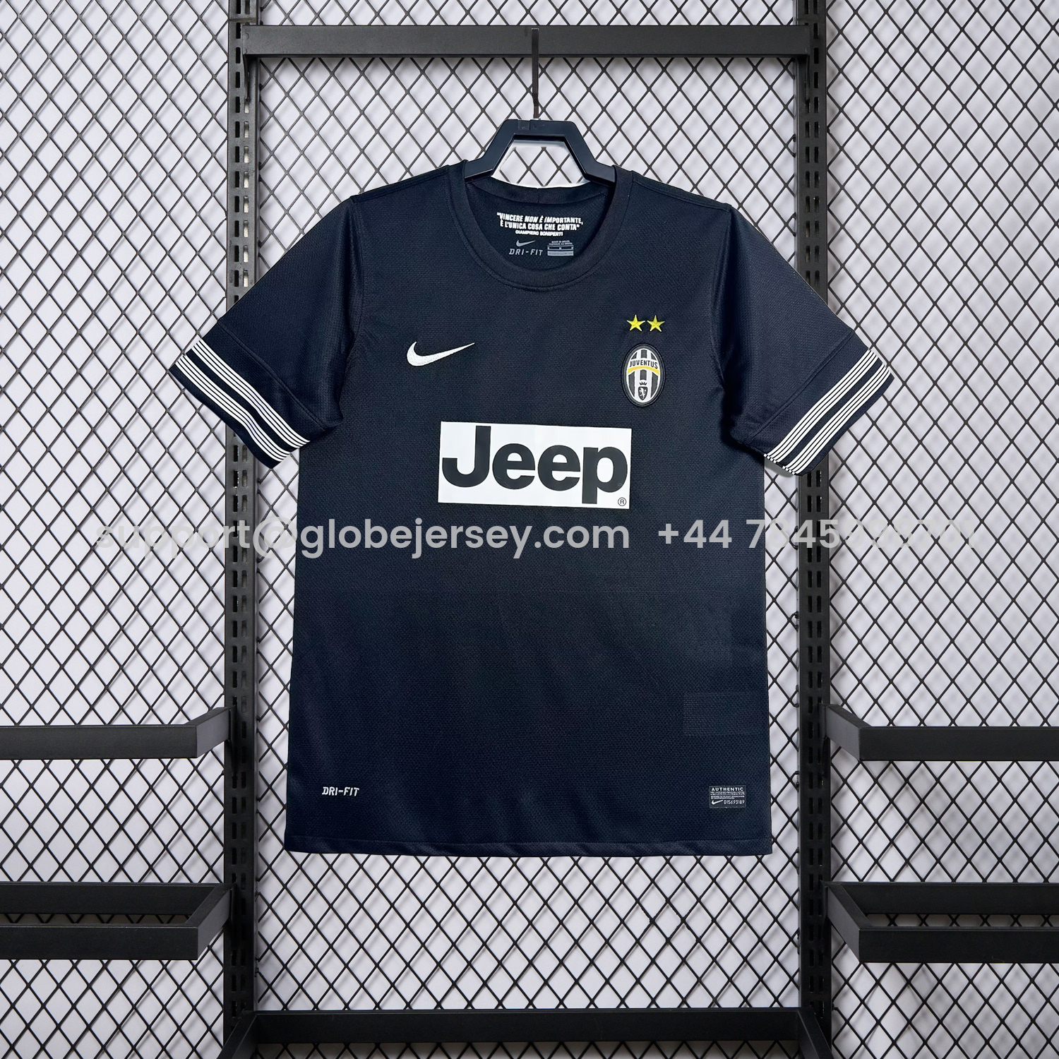 Retro Juventus 2012-13 Away Jersey
