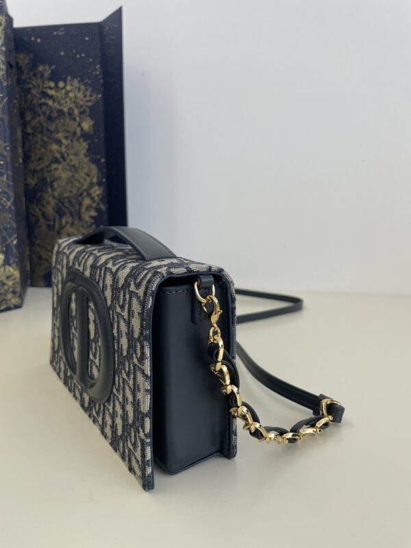 Replica Dior Signature Cd Square