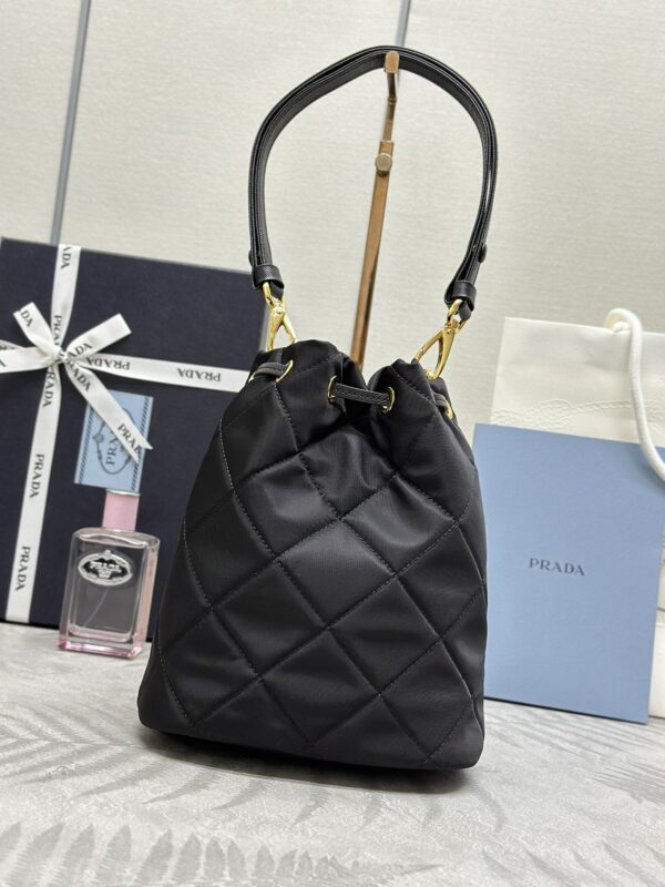 Replica Prada Black Re – Nylon Bucket Bag