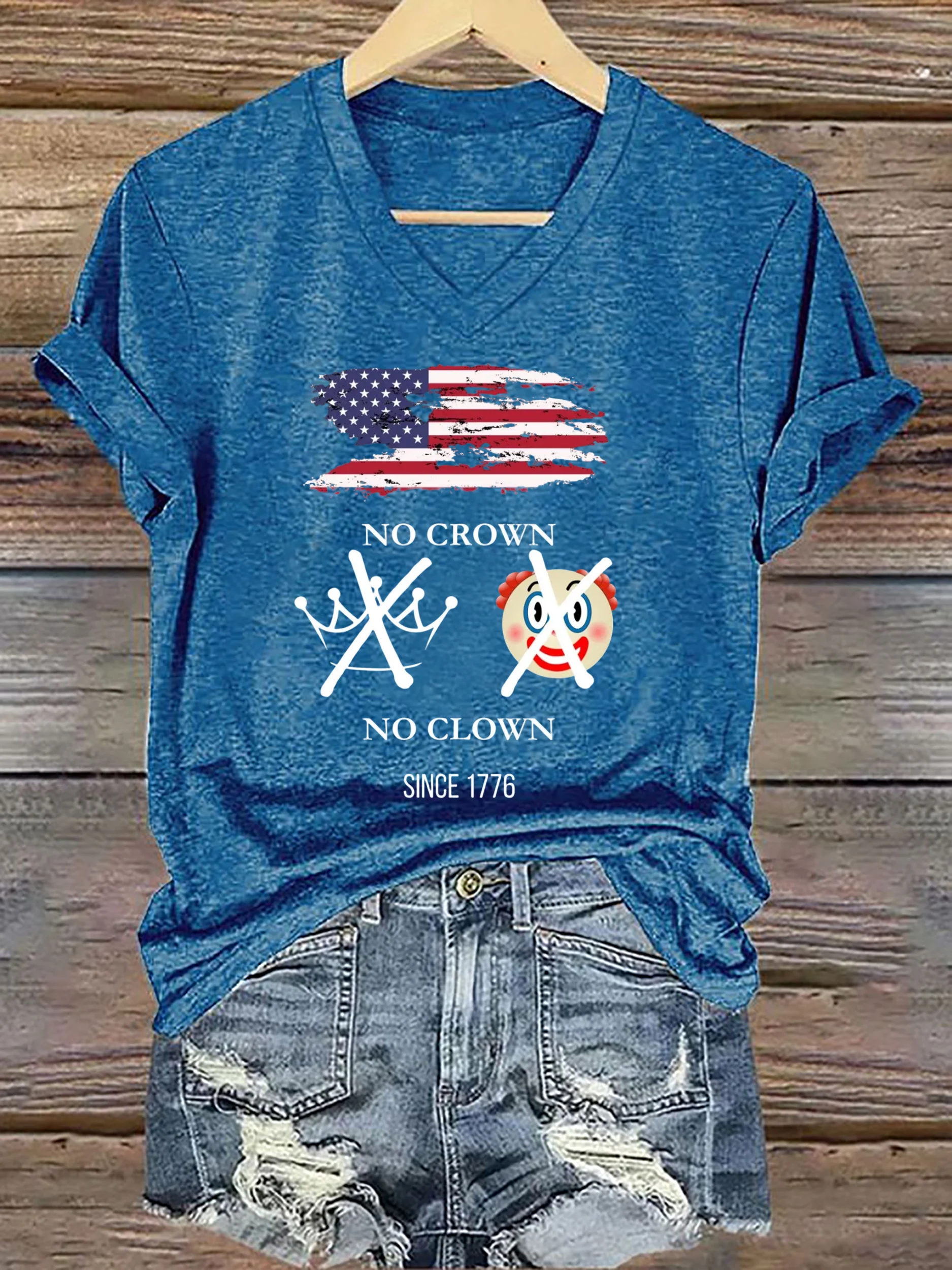 🔥Buy 3 Get 15% Off🔥Women's No Crown For The Clown Print V Neck T-shirt