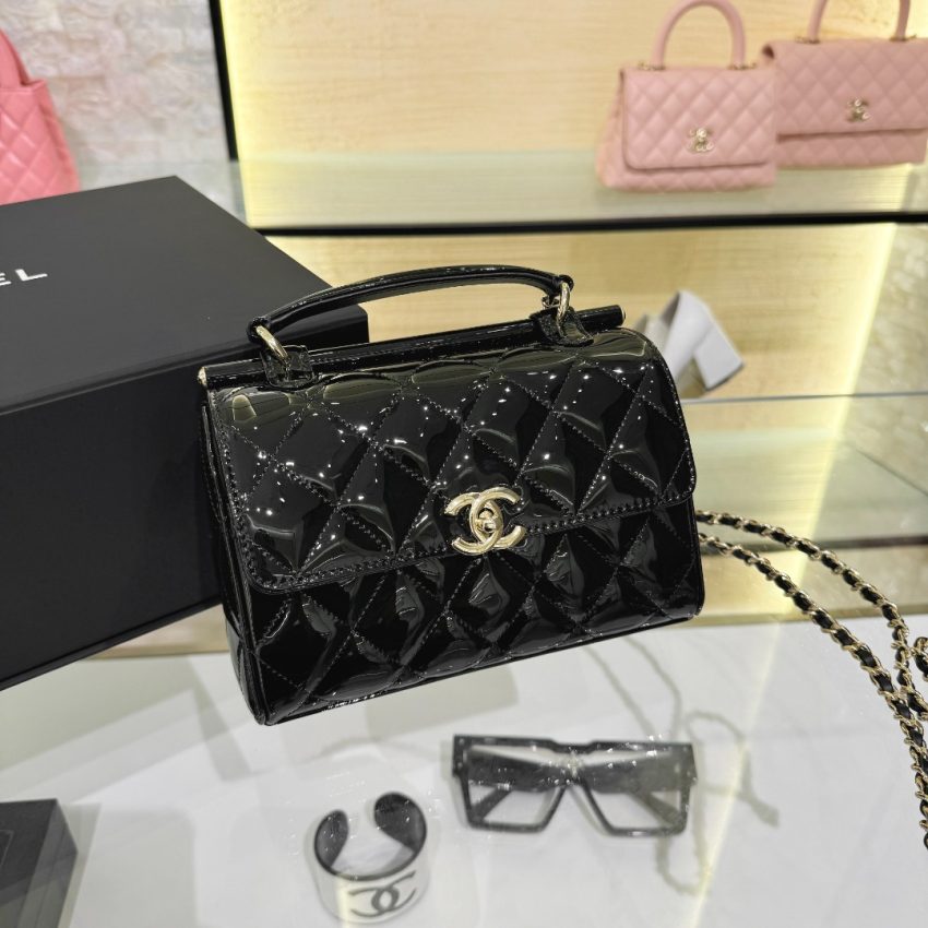 CHANEL 23 Patent Box Bag