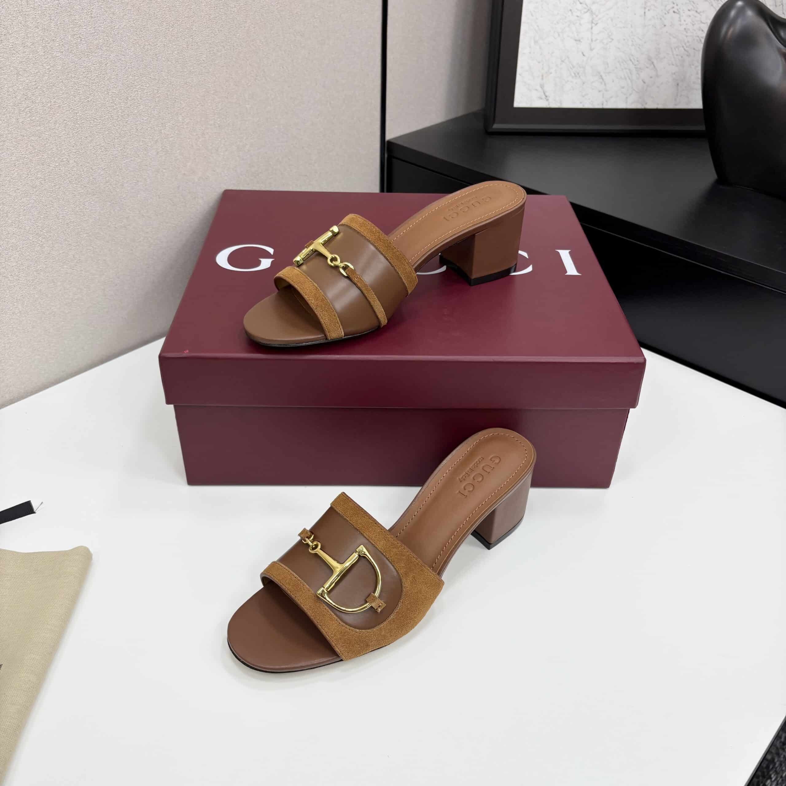 Gucci Women’s Slide Sandal With Horsebit Light Brown ‎834421 Aaexm 2718